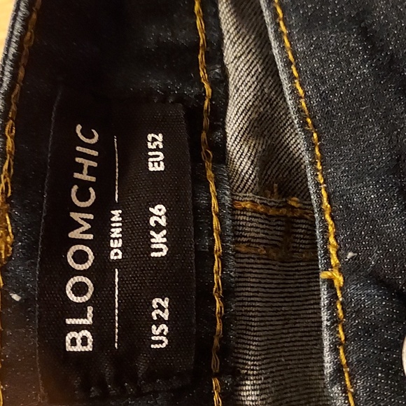 BloomChic Jeans Size 22 Tall - Picture 4 of 6